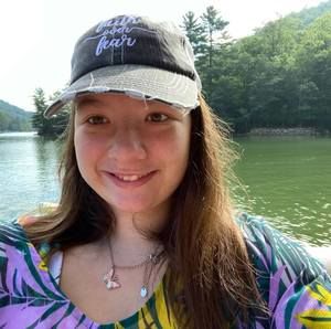 Meet your Posher, Kelsey